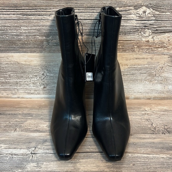 Forever 21 Black Heeled Dress Boots NWT - Picture 3 of 5